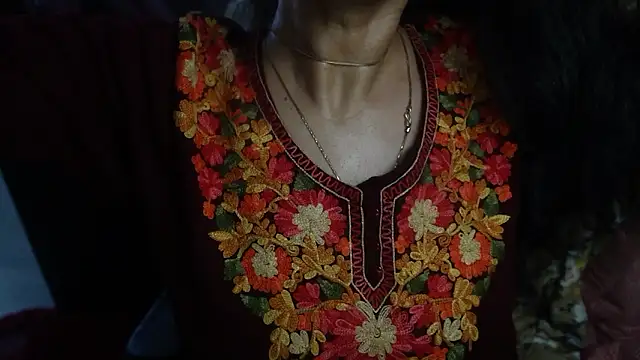 -AyeshaSinghania- online show from February 14, 8:55 am