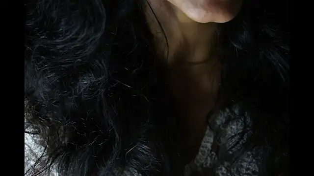 -AyeshaSinghania- online show from March 31, 9:32 am