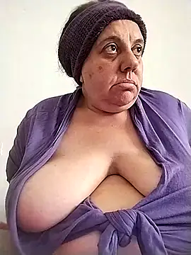 Snapshot of BustyBabyOfficial chatting on October 17, 1:25 pm BustyBabyOfficial online show from October 17, 1:25 pm