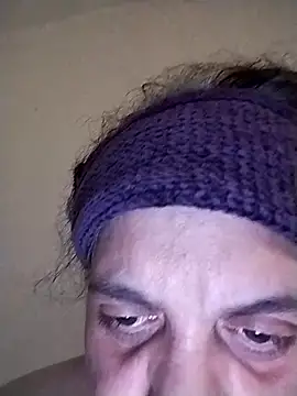 Snapshot of BustyBabyOfficial chatting on November 7, 3:01 pm BustyBabyOfficial online show from November 7, 3:01 pm