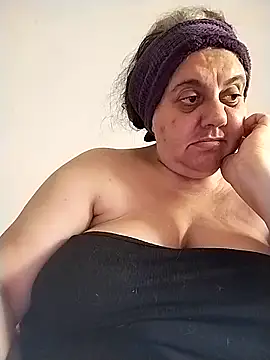 Snapshot of BustyBabyOfficial chatting on November 9, 1:20 pm BustyBabyOfficial online show from November 9, 1:20 pm