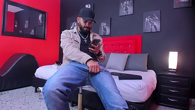 Snapshot of Thiagogomez chatting on November 6, 12:39 pm Thiagogomez online show from November 6, 12:39 pm