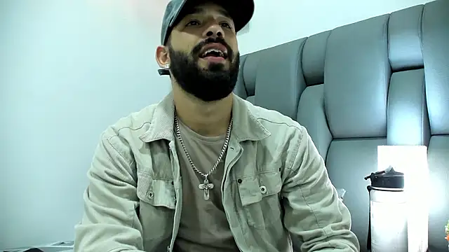 Thiagogomez online show from March 7, 7:22 pm