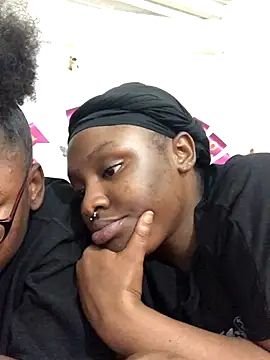 The wickles 4443 online show from October 21, 7:58 pm