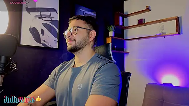 Andrew Brown online show from October 10, 3:00 pm