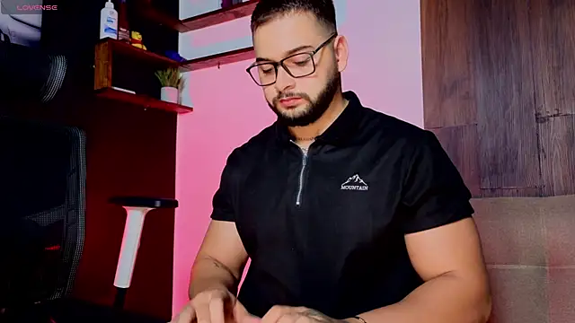 Andrew Brown online show from December 2, 10:05 pm