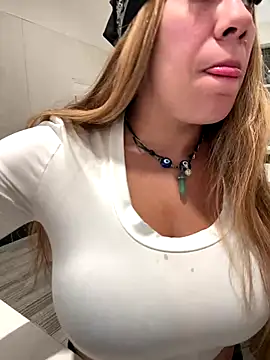 Bigbuttbrooklynn online show from November 18, 7:13 am