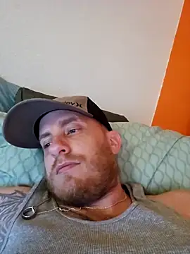 Snapshot of Hydro-Blastz chatting on October 18, 5:03 pm Hydro-Blastz online show from October 18, 5:03 pm