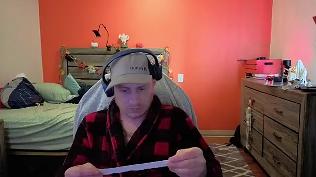 Snapshot of Hydro-Blastz chatting on October 29, 5:36 pm Hydro-Blastz online show from October 29, 5:36 pm