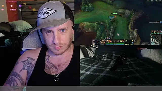 Snapshot of Hydro-Blastz chatting on November 7, 9:04 pm Hydro-Blastz online show from November 7, 9:04 pm