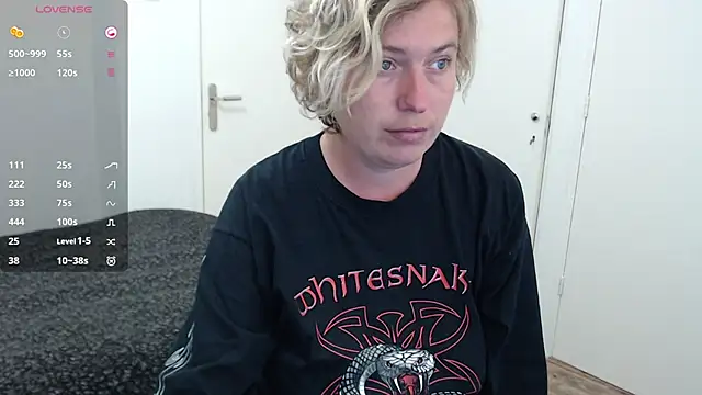 Snapshot of cumfun chatting on October 9, 7:17 am cumfun online show from October 9, 7:17 am