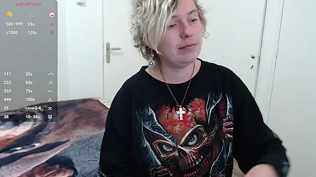 Snapshot of cumfun chatting on November 11, 1:22 pm cumfun online show from November 11, 1:22 pm