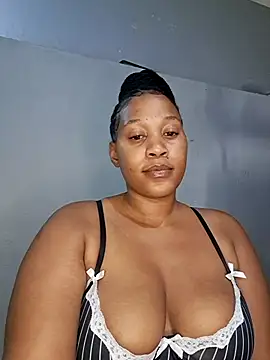 Toya P online show from November 3, 12:02 am