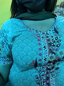 lovely zara online show from February 4, 8:02 am