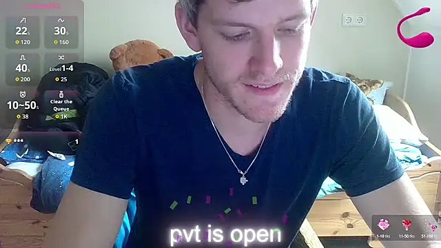 Snapshot of Love_Bert chatting on October 10, 1:32 pm Love Bert online show from October 10, 1:32 pm