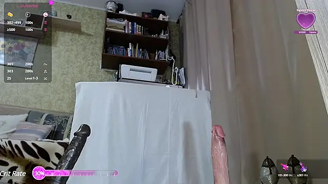 Snapshot of Eve_Milf chatting on December 5, 5:59 am Eve Milf online show from December 5, 5:59 am