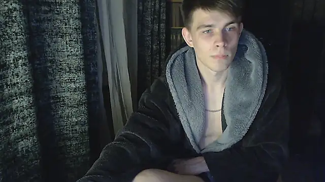 Student Oliver online show from October 12, 7:35 pm