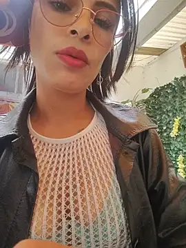 Snapshot of Astrid-- chatting on June 26, 3:27 pm Astrid-- online show from June 26, 3:27 pm