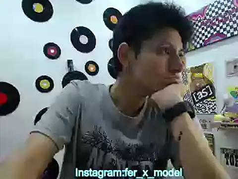 Snapshot of 9_Fernanda_9 chatting on March 22, 11:42 pm 9 Fernanda 9 online show from March 22, 11:42 pm