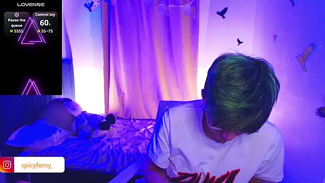 Snapshot of 9_Fernanda_9 chatting on October 27, 8:07 am 9 Fernanda 9 online show from October 27, 8:07 am