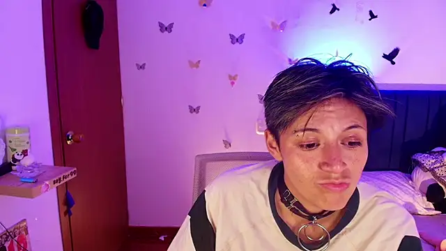 Snapshot of 9_Fernanda_9 chatting on November 22, 7:51 am 9 Fernanda 9 online show from November 22, 7:51 am