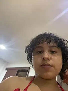 Snapshot of lou_cute chatting on March 31, 3:19 am lou cute online show from March 31, 3:19 am