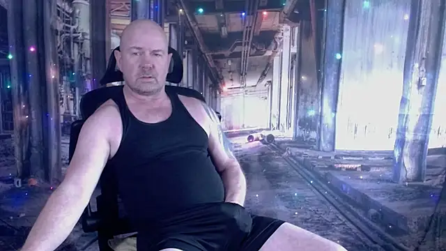 ManlyPrisonGuy online show from December 3, 1:20 pm