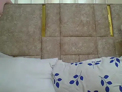 sexy smiley online show from January 18, 5:10 am