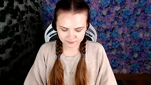 IxxiLiana online show from September 27, 5:12 am
