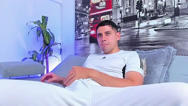 Snapshot of ANDER_PEREZ chatting on March 1, 4:44 pm ANDER PEREZ online show from March 1, 4:44 pm