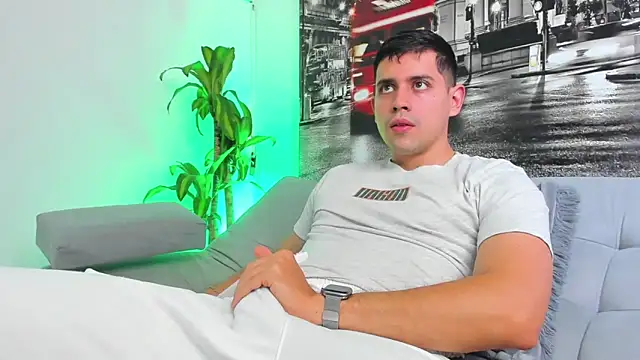 Snapshot of ANDER_PEREZ chatting on March 7, 3:49 pm ANDER PEREZ online show from March 7, 3:49 pm