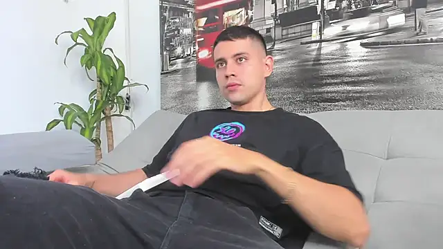 Snapshot of ANDER_PEREZ chatting on March 22, 3:42 pm ANDER PEREZ online show from March 22, 3:42 pm