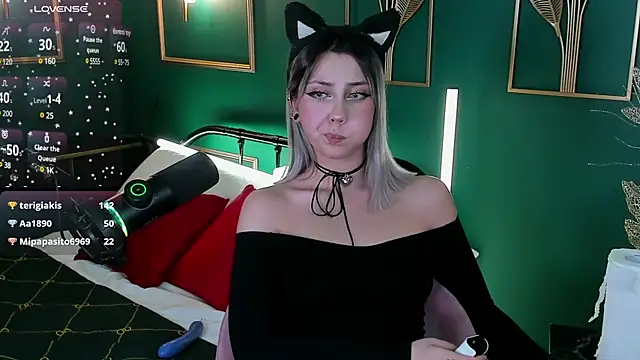 PennyMay online show from December 28, 11:30 am