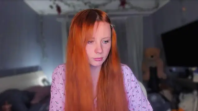 KlementinaBbG online show from April 6, 8:21 pm