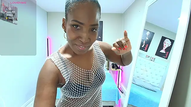 kimmturner online show from March 24, 1:16 pm