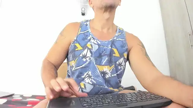 Snapshot of JULESLAKES chatting on March 17, 1:47 pm JULESLAKES online show from March 17, 1:47 pm