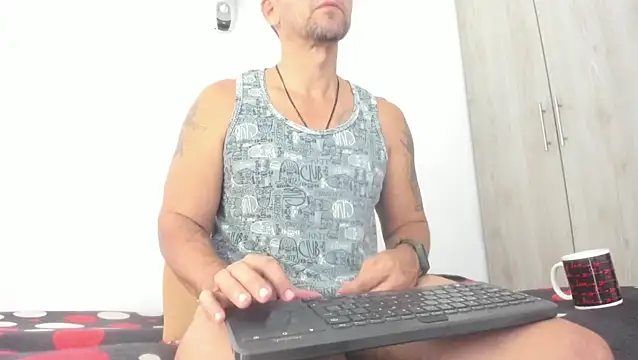 Snapshot of JULESLAKES chatting on March 25, 1:17 pm JULESLAKES online show from March 25, 1:17 pm