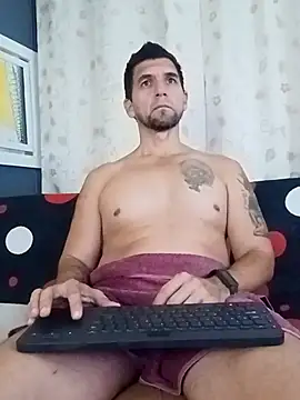 Snapshot of JULESLAKES chatting on April 7, 1:22 pm JULESLAKES online show from April 7, 1:22 pm