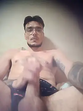 juannjose online show from July 5, 1:34 am