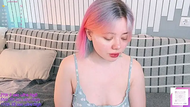   KawaiiYuki   online show from March 23, 6:17 am