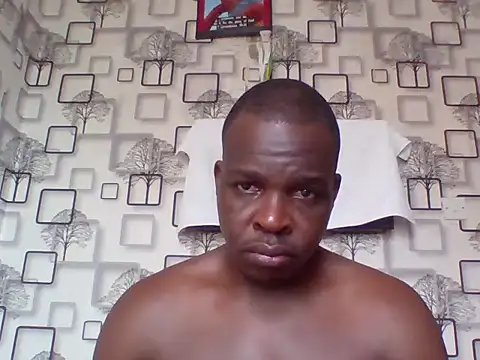 Snapshot of Chumba_001 chatting on February 7, 6:28 am Chumba 001 online show from February 7, 6:28 am