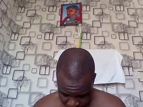 Snapshot of Chumba_001 chatting on April 6, 6:58 am Chumba 001 online show from April 6, 6:58 am