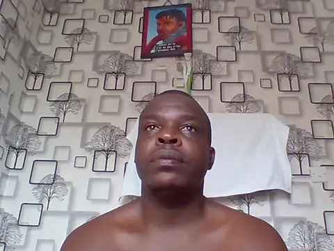 Snapshot of Chumba_001 chatting on April 9, 6:19 am Chumba 001 online show from April 9, 6:19 am