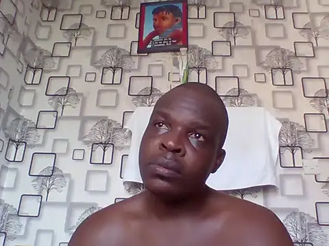 Snapshot of Chumba_001 chatting on April 14, 5:35 am Chumba 001 online show from April 14, 5:35 am