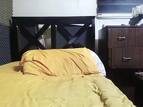 Arabeyes online show from October 31, 4:02 am