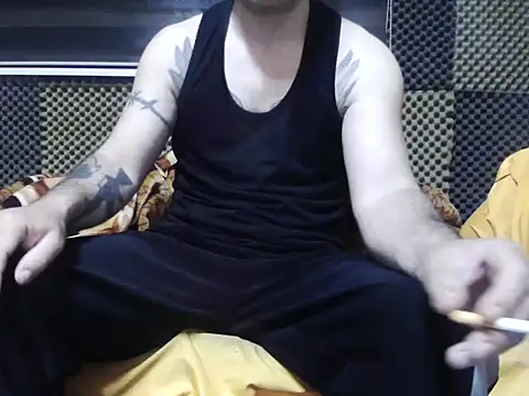 Arabeyes online show from November 15, 2:42 am