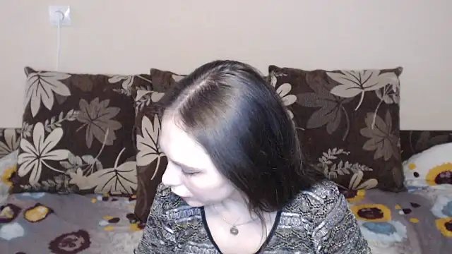Snapshot of Nika_Shiny chatting on April 22, 2:14 am Nika Shiny online show from April 22, 2:14 am