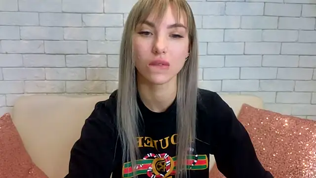 MiaMinx online show from February 12, 1:52 am