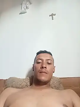 Snapshot of venoso23cm chatting on May 19, 6:36 pm venoso23cm online show from May 19, 6:36 pm
