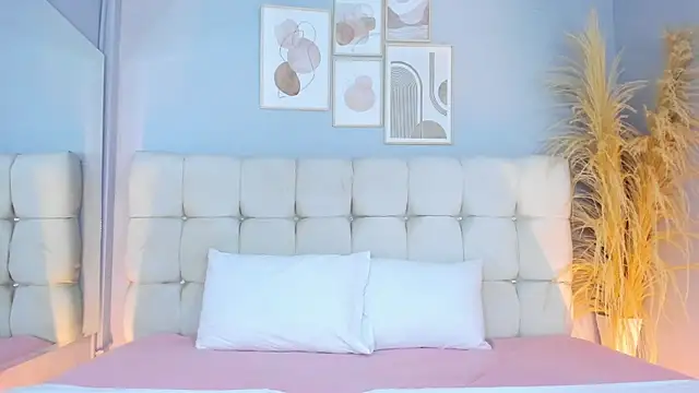 sofi potter  online show from December 20, 6:19 am